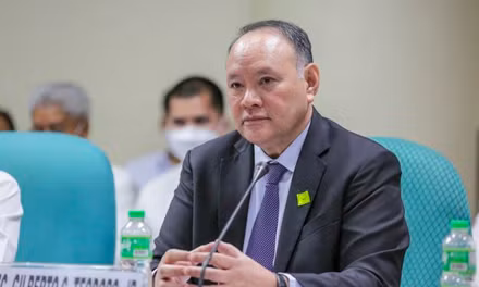Trung Quốc và Philippines khẩu chiến về lao động bất hợp pháp