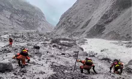 Nepal chật vật cứu hàng trăm người kẹt trong hầm, Trung Quốc khẩn cấp điều chuyên gia hỗ trợ