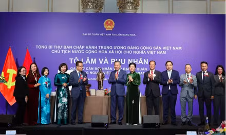 Tổng Bí thư, Chủ tịch nước mong muốn các doanh nhân người Việt tại Nga tiếp tục là hạt nhân kết nối