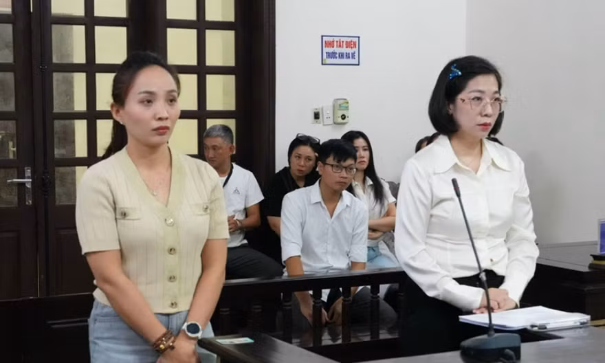 Hà Nội: Hai phụ nữ cùng bị phạt tù vì xô xát tranh chấp khoảng không giữa 2 nhà 