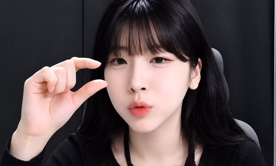 Nữ streamer Hàn Quốc khiến cộng đồng mạng Việt Nam phẫn nộ