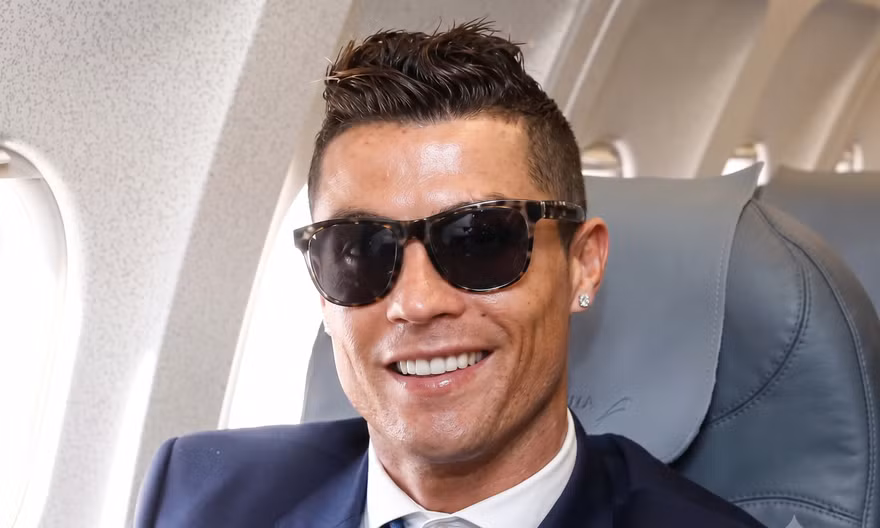 Náo loạn vì Messi và Ronaldo