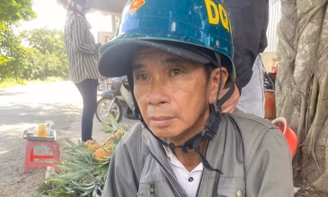 Người đàn ông bị cuỗm dây chuyền vàng khi vào khách sạn 'tâm sự' với bạn cùng giới