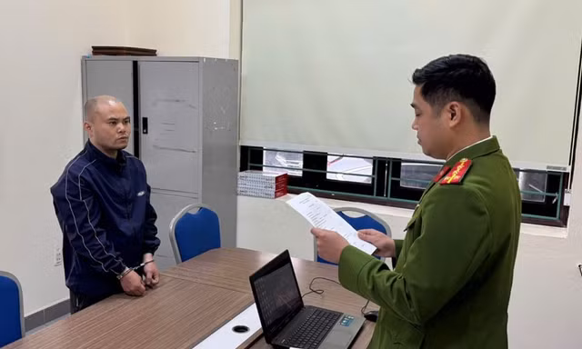 Tóm gọn đối tượng cướp giật tại tiệm vàng
