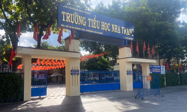 Thông tin mới về 'siêu trường' hơn 10.500 học sinh ở Nha Trang