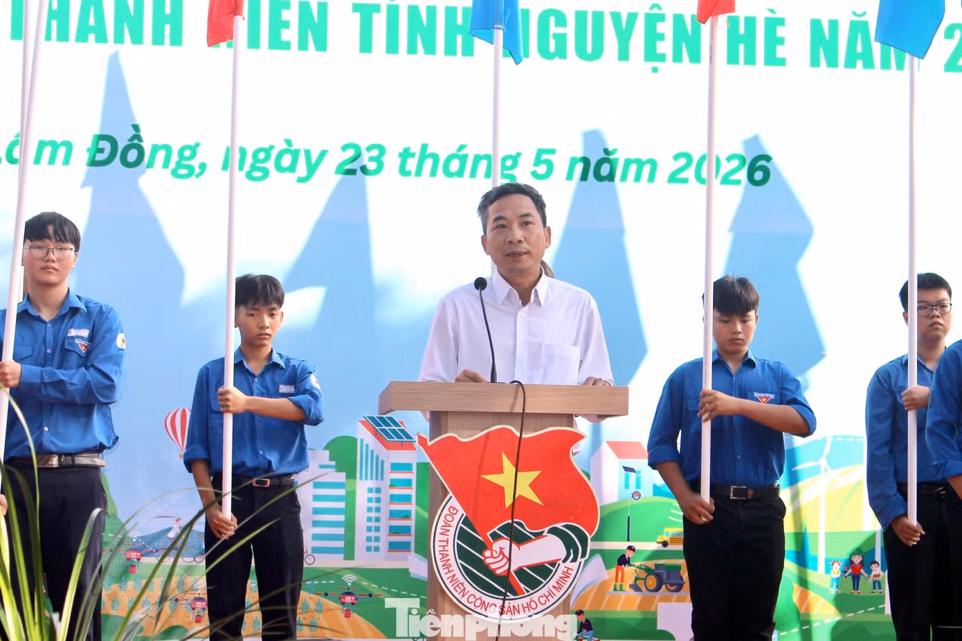 tp-c_1jp9etnqa-6fhsg1-4612.jpg