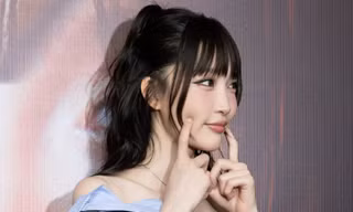 Lý do gì khiến 'Em xinh say hi' này cảm thấy ngại nếu những người yêu cũ của mình nghe được album mới?