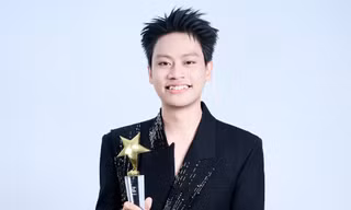 'Thần đồng bolero' Trần Tấn Bảo trở thành Quán quân 'The next artist 2026', khiến Đàm Vĩnh Hưng bật khóc