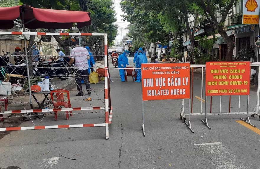 Lãnh đạo Sở Y tế TPHCM: Có thể giãn cách trở lại nếu dịch COVID-19 vượt tầm kiểm soát
