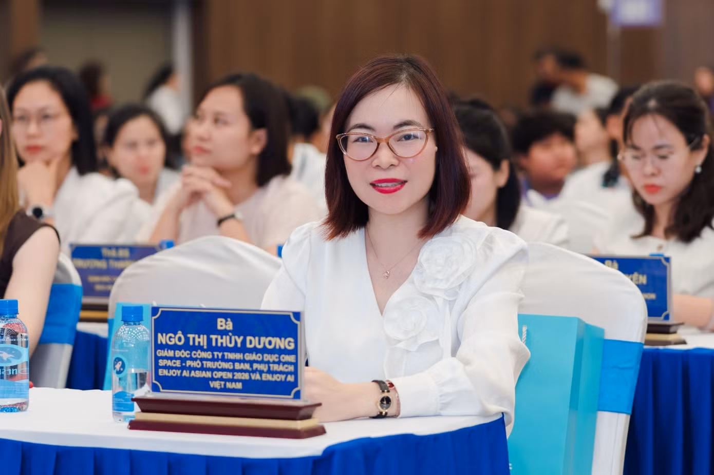 Bà Ngô Thị Thùy Dương - CEO/Founder OneSpace Education - BTC cuộc thi ENJOY AI Vietnam.
