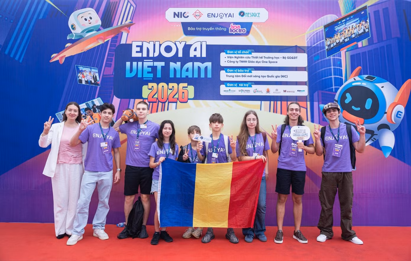 Các thí sinh quốc tế hội tụ tại ENJOY AI Asian Open 2026, cùng giao lưu, tranh tài.