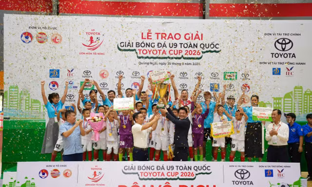 Bàn phản lưới nhà của SLNA đưa HVL Sơn La lần đầu vô địch U9 quốc gia