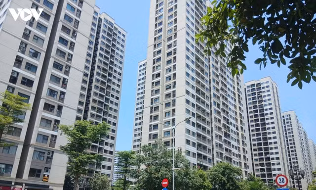 Lãi suất hạ, bất động sản có phá thế 'giằng co' để thanh khoản?