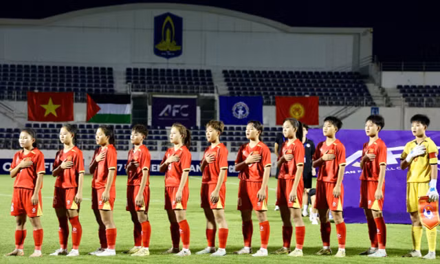 HLV U17 nữ Việt Nam: Cầu thủ trẻ có khả năng thích nghi nhanh