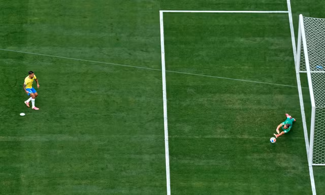 Brazil chia tay World Cup không chỉ vì một quả phạt đền 