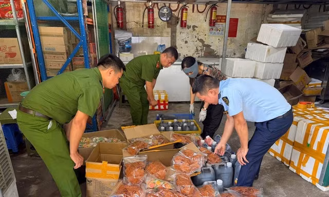 Quản lý thị trường Hà Nội: Siết chặt thị trường bánh Trung thu