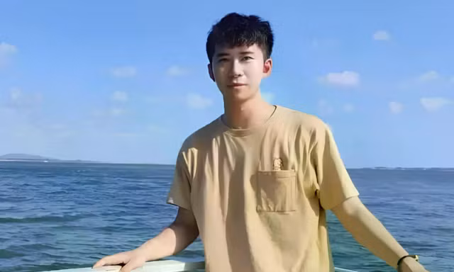 'Thiên tài Huawei' bỏ lương cao về quê bán ngô