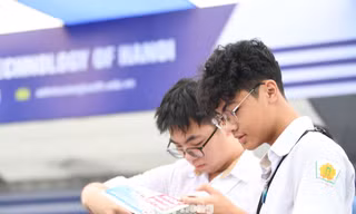 Bỏ cộng điểm IELTS: Cần lộ trình để không làm giảm động lực học tập