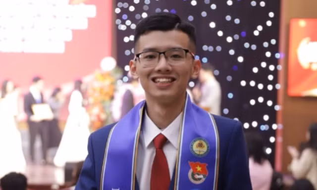 Thành tích 'khủng' của sinh viên Tài chính 'dấn thân' nghiên cứu khoa học