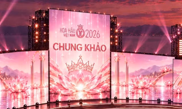 Sân khấu chung khảo Hoa hậu Việt Nam lấy cảm hứng từ hoa sen