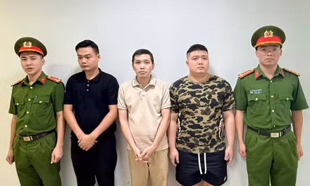 Vụ xe cấp cứu di chuyển 16km thu 9 triệu: Cho bệnh nhân dùng chai thuốc ‘duy trì sự sống’ có giá nhập 4.000 đồng