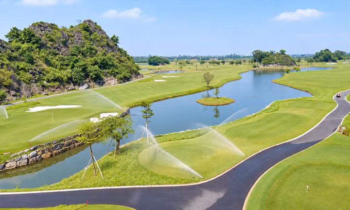 Tiền Phong Golf Championship 2026: Hai sân golf, hai hành trình giữa miền di sản 