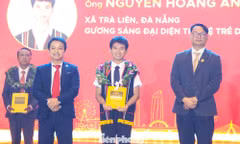 Chàng trai 18 tuổi khát vọng đem tri thức đổi thay bản nghèo