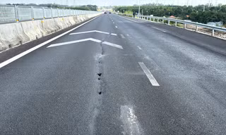 Cao tốc Biên Hòa - Vũng Tàu đang khai thác tạm hết xói lở đến nứt mặt đường