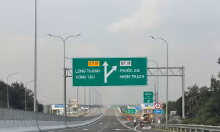Cao tốc Bến Lức – Long Thành chính thức thông xe toàn tuyến