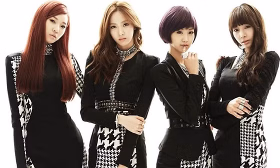 BESTie 'lội ngược dòng' sau 13 năm
