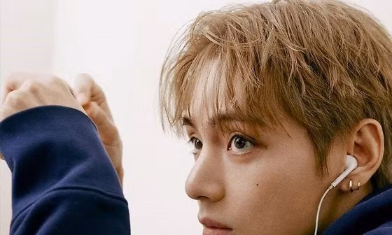 V (BTS) làm ấm lòng người hâm mộ và BTS 