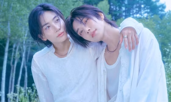'Bộ đôi bạch nguyệt quang' của SEVENTEEN làm nên kỳ tích trong lịch sử các nhóm nhỏ K-pop