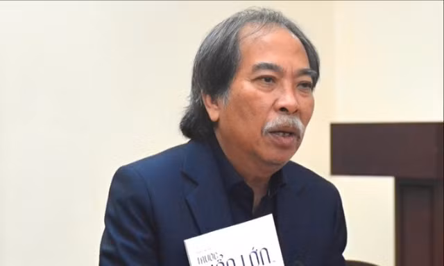 Mang thơ xuống hầm mỏ