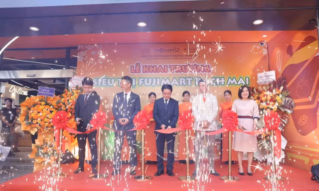 FujiMart khai trương siêu thị mới tại Bạch Mai