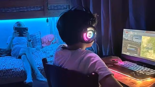Tưởng mình là nhân vật trong game, không phân biệt được thế giới thật - ảo