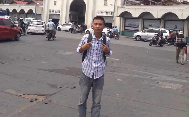 Nam sinh Quang Quốc Việt 