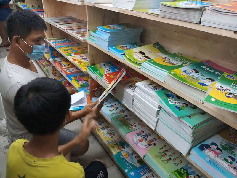 Sau thẩm định, SGK lớp 1 vẫn còn “sạn”. 