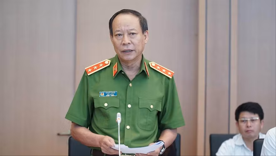 Thứ trưởng Bộ Công an Lê Quý Vương tại phiên giải trình. ảnh: CTV