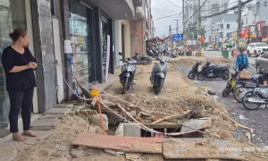 Thi công cẩu thả, công trường dự án mở rộng đường như 'bẫy' người dân