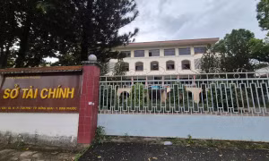 Nhiều trụ sở công ở Đồng Nai có dấu hiệu xuống cấp sau một năm 'vườn không nhà trống'