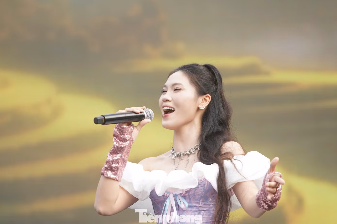 tp_songchieu17.jpg