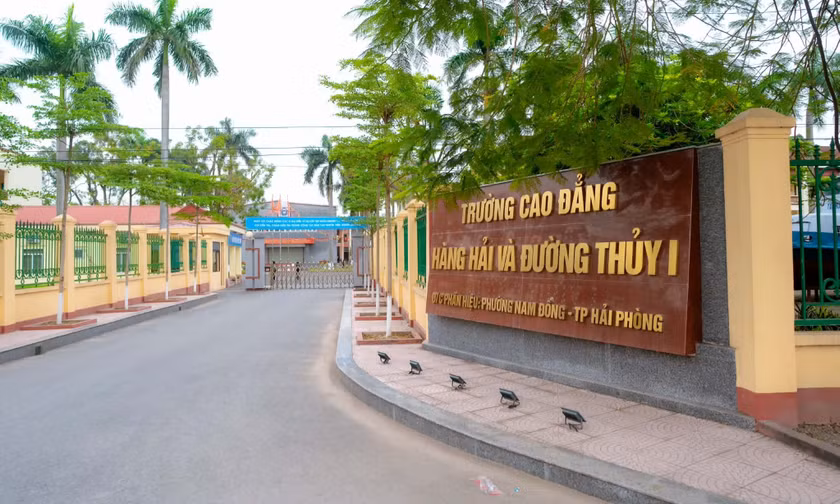  Nam sinh 16 tuổi ở Hải Phòng nghi bị đánh tại trường học dẫn đến tử vong