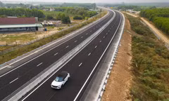 Xe tập lái gây cản trở giao thông thế nào?