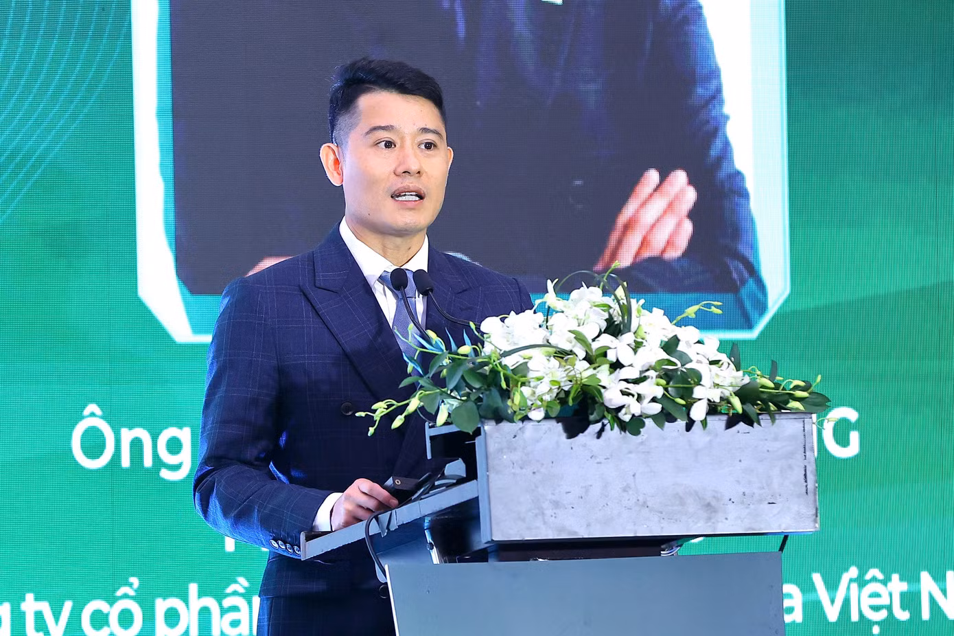 nguyen-hoang-long-1.jpg