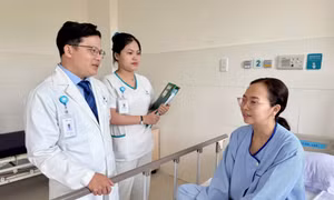 Đau bụng, nôn ói vào viện mới biết bị nhồi máu cơ tim