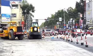 Dự án mở rộng các nút giao trung tâm Cần Thơ gặp khó khăn do chậm giải phóng mặt bằng, đề xuất gia hạn đến năm 2027 để đảm bảo tiến độ.