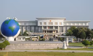Chủ tịch Cần Thơ mời các trường đại học nhận trụ sở dôi dư