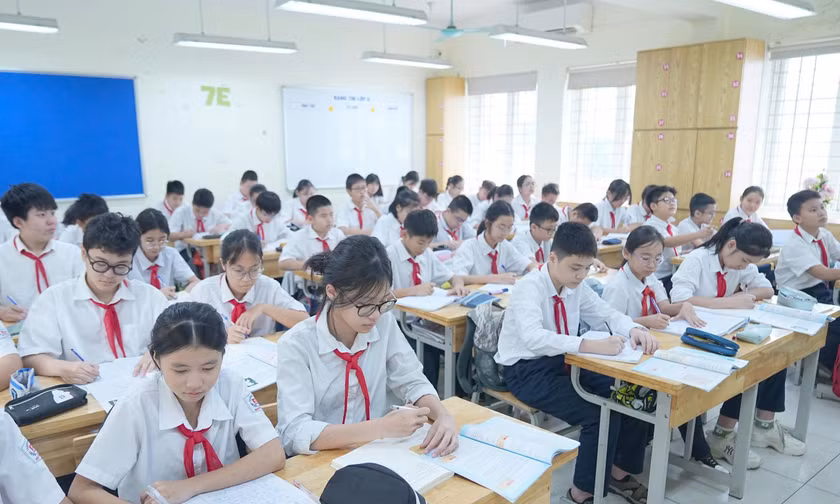 Học sinh tại Hà Nội trong giờ học Ảnh: TRỌNG QUÂN 