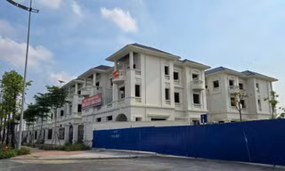 Giá biệt thự, liền kề tại Hà Nội diễn biến ra sao?