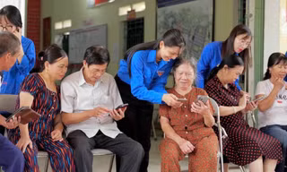 Hơn 7.000 thanh niên Bắc Ninh đồng loạt hỗ trợ chuyển đổi số